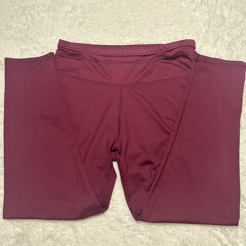 Fabletics High-Waisted Mesh Waistband Leggings Burgundy Maroon Womens